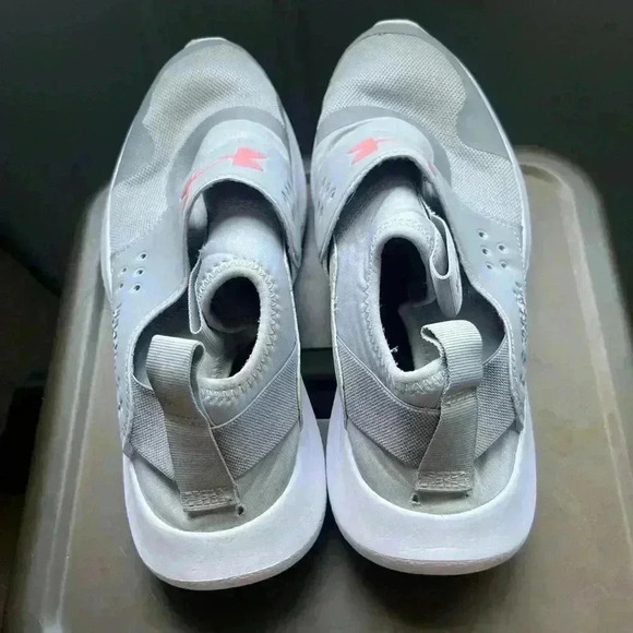 Under Armor running shoes - Picture 4 of 4